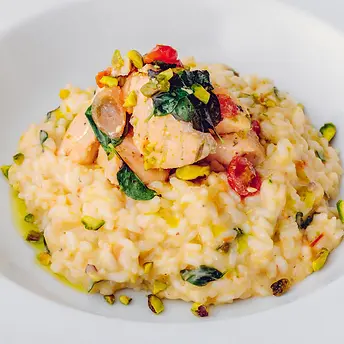 Prato de Risotti: Risotto al Salmone Fresco al Pro Prosecco com Pistacchi
